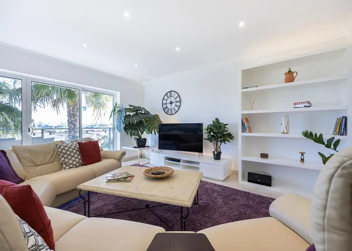 Infinity Penthouse アパート *